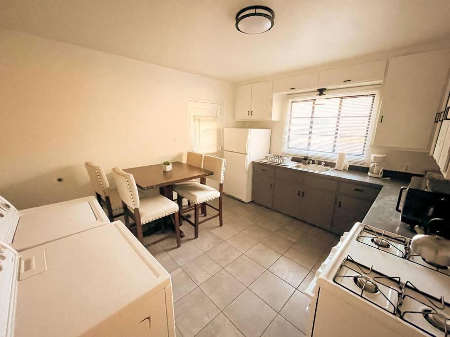 Pet Friendly! Private Casita In Nob Hill Βίλα Αλμπουκέρκι Εξωτερικό φωτογραφία
